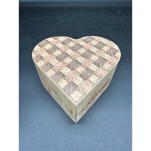 Rustic Heart-Shaped Wood Trinket Box with Faux‎ Woven Top Panel Jewelry Gift